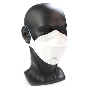 3M Aura 9320+ FFP2 unvalved respirator face mask, white with adjustable nose clip, designed for respiratory protection.