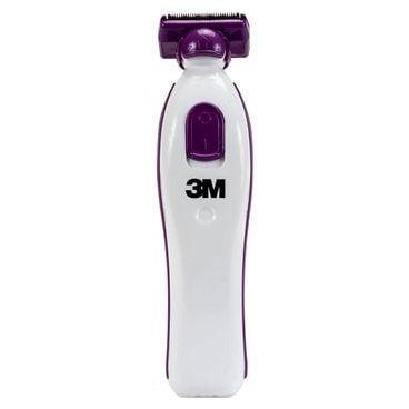 3M Surgical Clipper with pivoting head for precise hair removal and skin comfort during medical procedures.