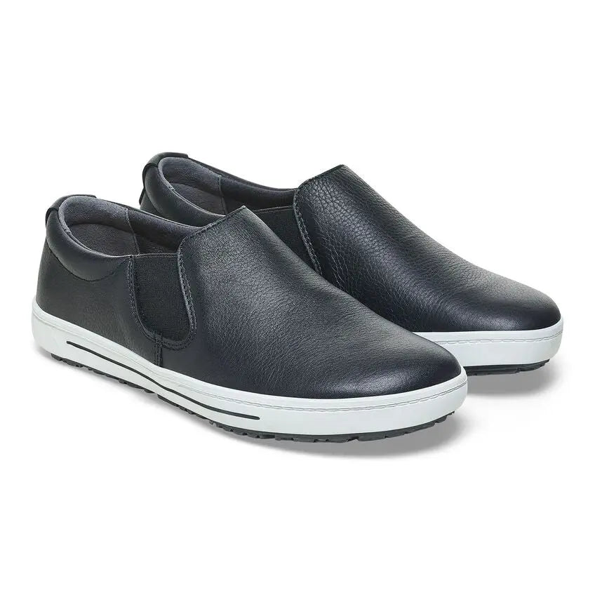 Birkenstock QO 400 footwear with cushioned straps and contoured sole, designed for comfort and casual wear.