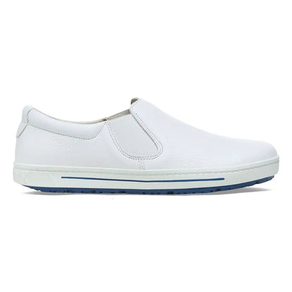 Birkenstock QO 400 footwear with cushioned footbed and stylish design, shown from a side angle.