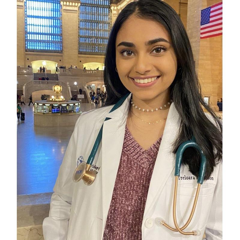 ProCardial® Titanium adult cardiology stethoscope in green glitter with rose gold accents, displayed with a case by MDF Instruments.