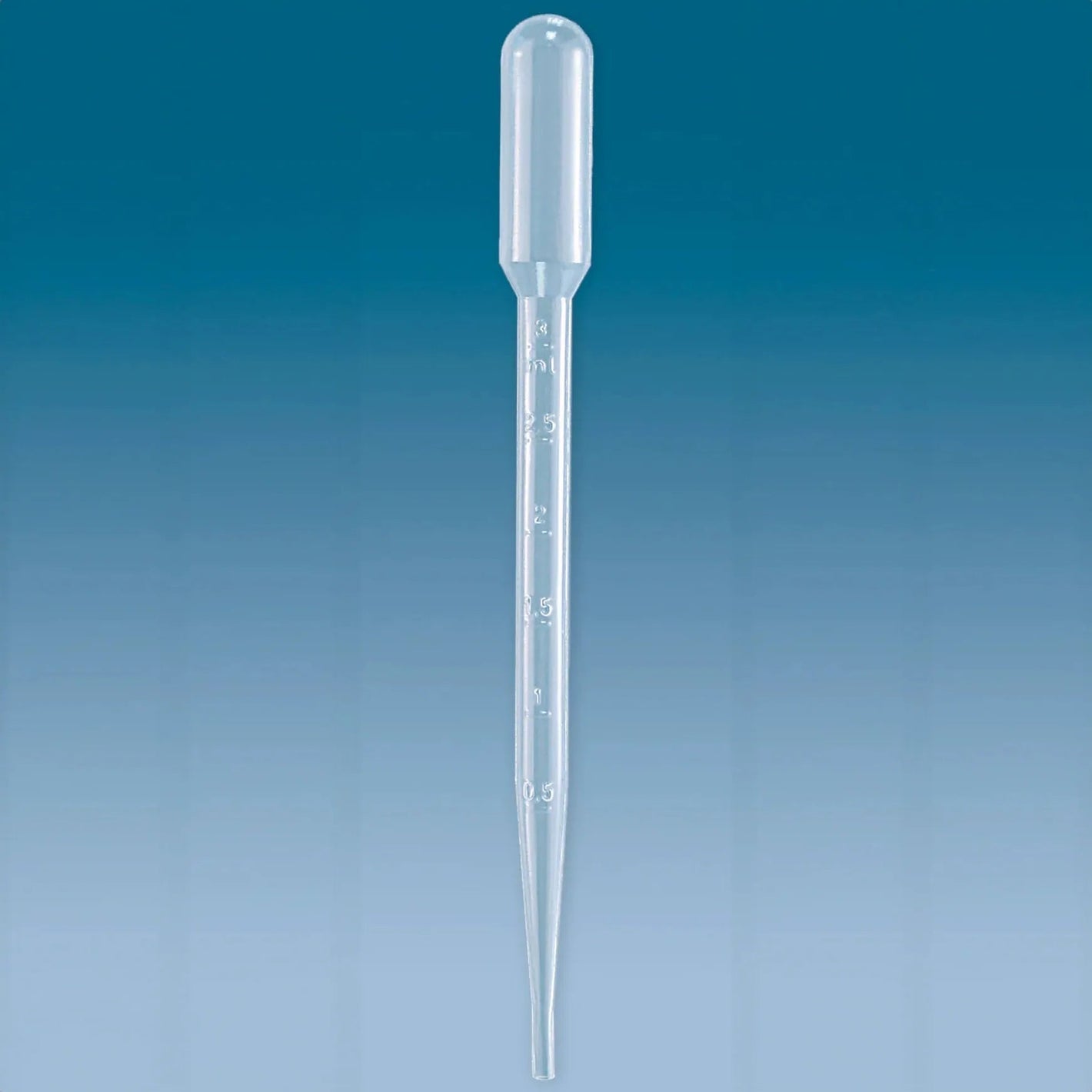 Pack of 500 Sarstedt Ltd 3.5ml transfer pipettes, clear plastic lab tools for precise liquid transfer in laboratory settings.