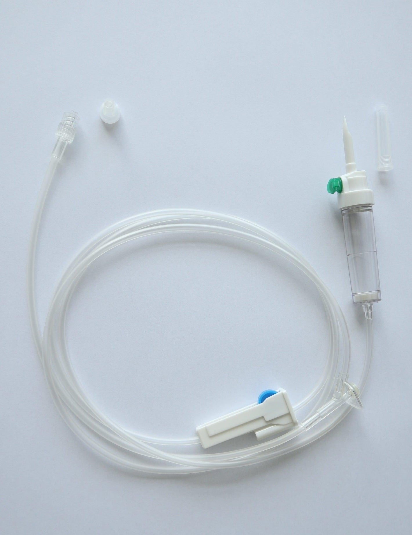 Smiths Medical gravity set with 180cm PVC street tube, hydrophobic air filter, 15µm DCF, Spike M Rot Luer, box of 100
