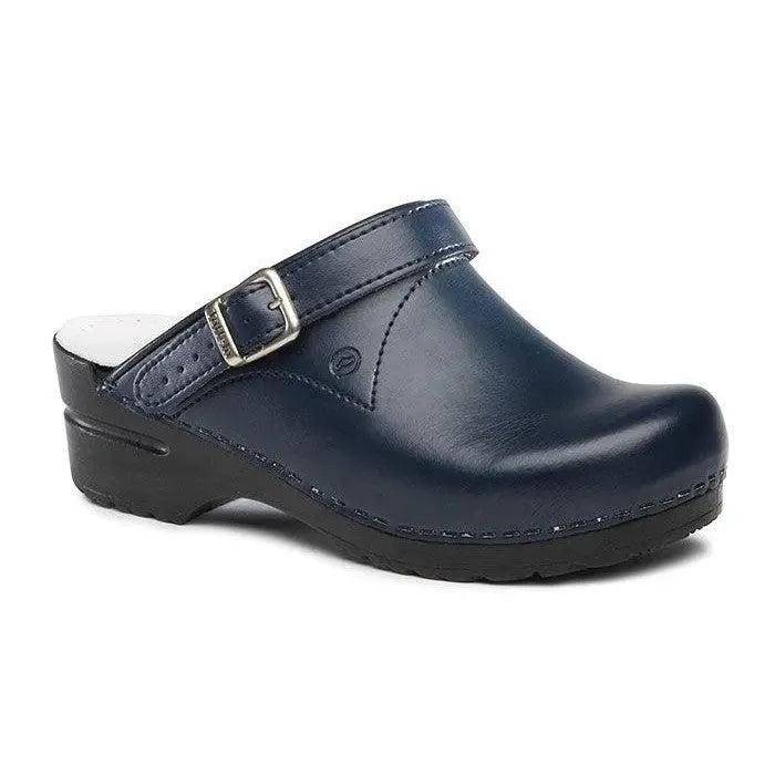 Navy Flexiklog unisex flexible clog by Toffeln with elasticated heel strap and slip-on design, ideal for comfort and support.
