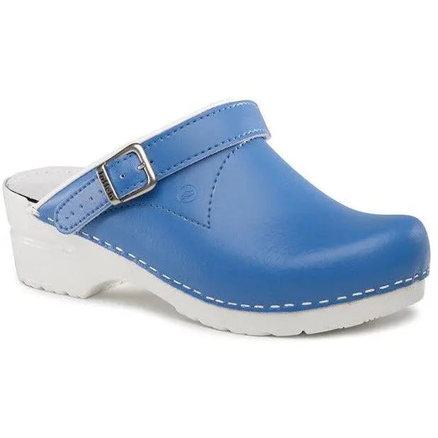 Sky blue Flexiklog unisex flexible clog by Toffeln with elasticated heel strap, showcasing the comfortable, supportive design.
