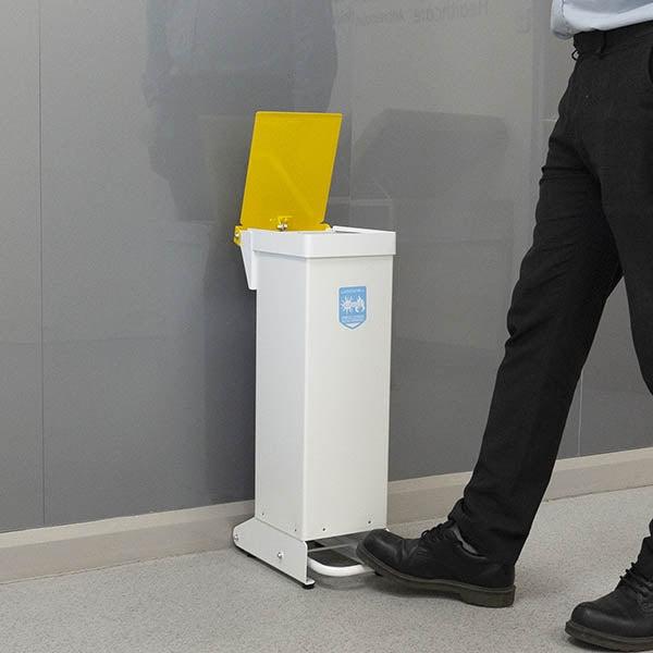 Wybone 28-litre Eco Sackholder for waste collection, featuring durable design and compact size for environmental-friendly waste management.