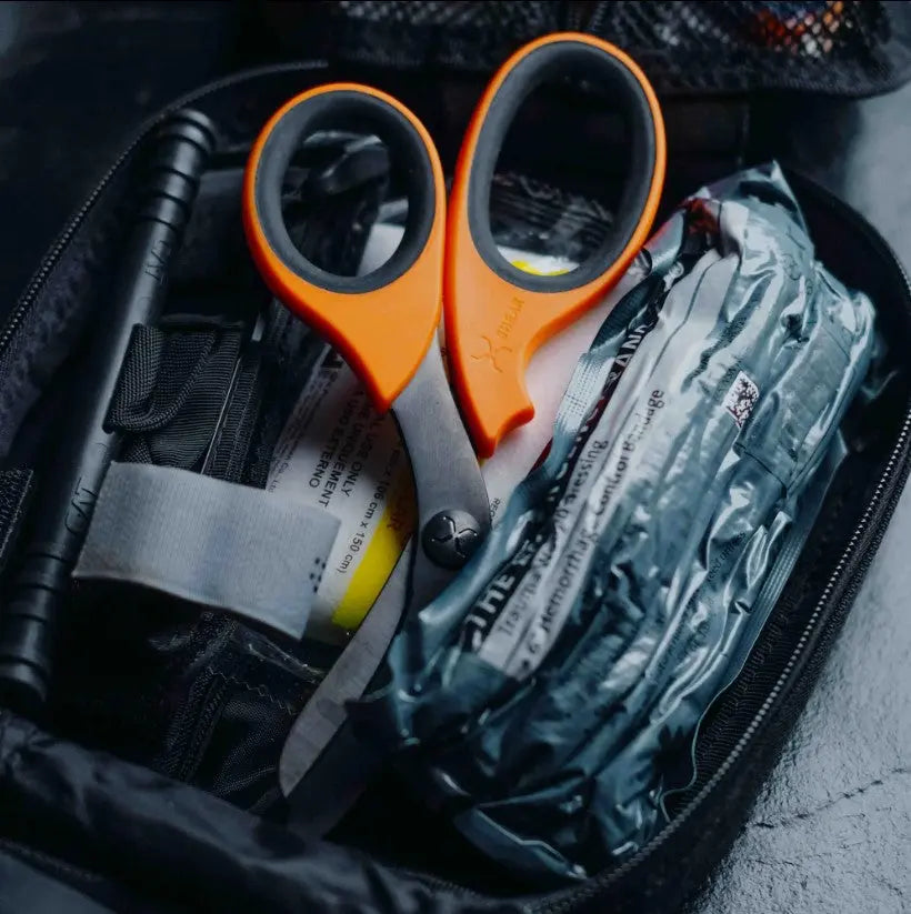 XShear Trauma Shears - Green and Gray